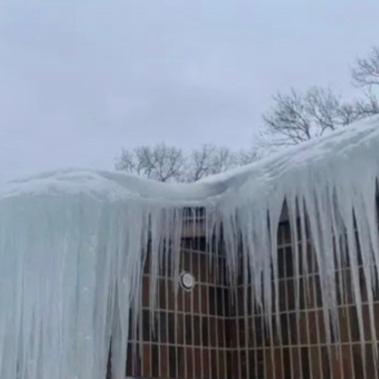 Ice dam in Columbus, Ohio